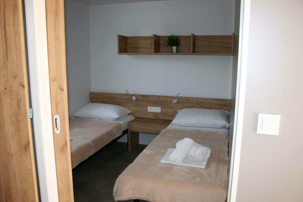 Mobile Homes Katinka, Starigrad Paklenica, Croatia Exterior foto