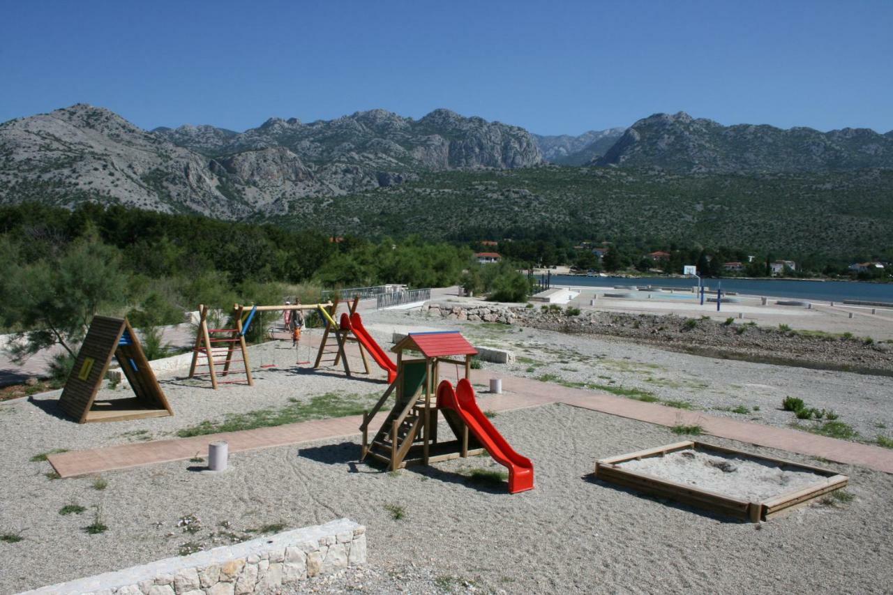 Mobile Homes Katinka, Starigrad Paklenica, Croatia Exterior foto